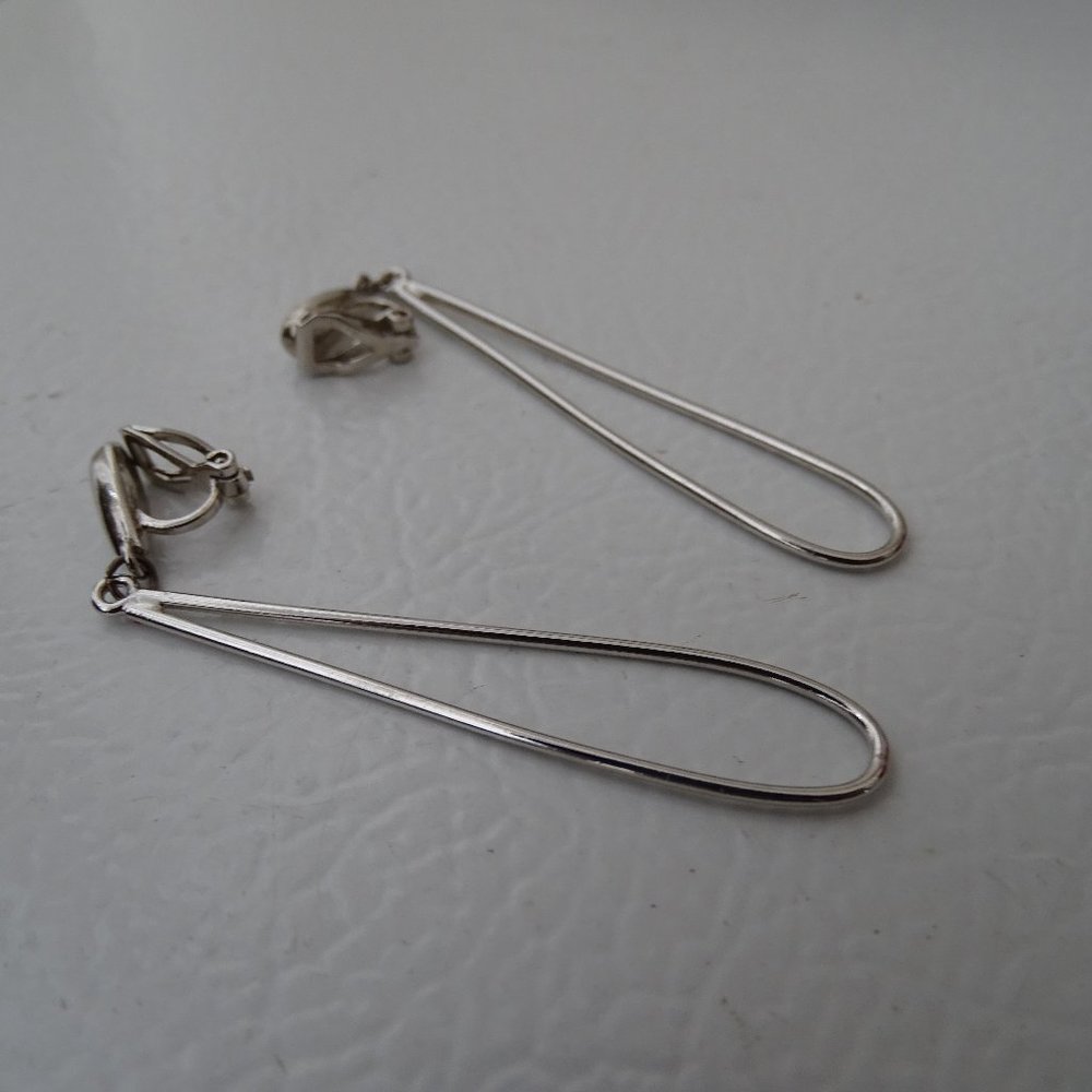 Vintage Silvertone Napier Clip On Dangling Earrings